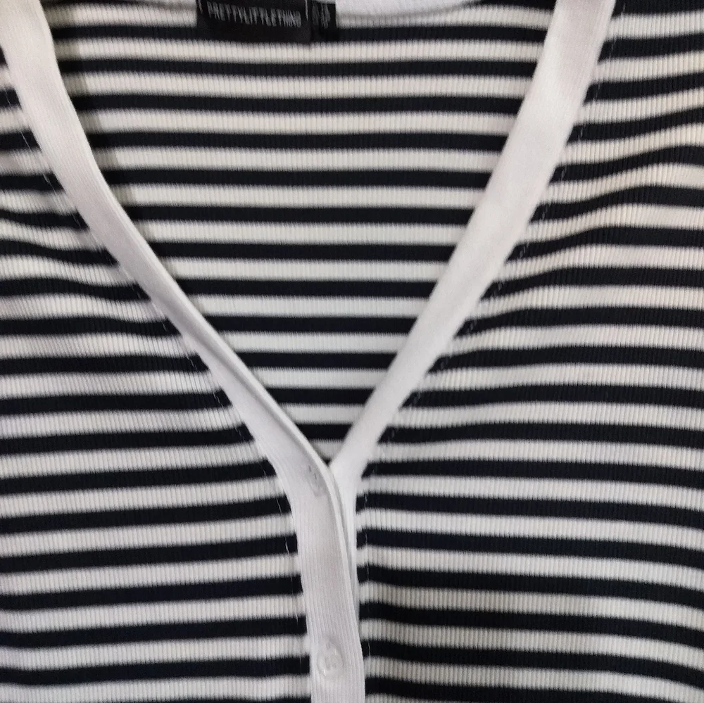 2960)Pretty Little Thing Thick Rib Striped Button Through Long Sleeve Dress 10 - Picture 9 of 11